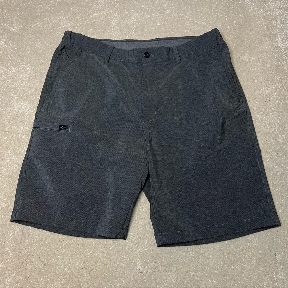 Greg Norman dark gray golf shorts stretch sides zip pocket 9.5" inseam men's 36
